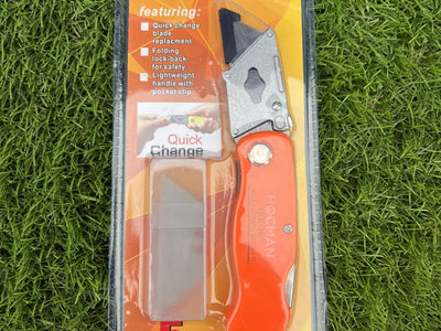 Cutter pour gazon synthétique